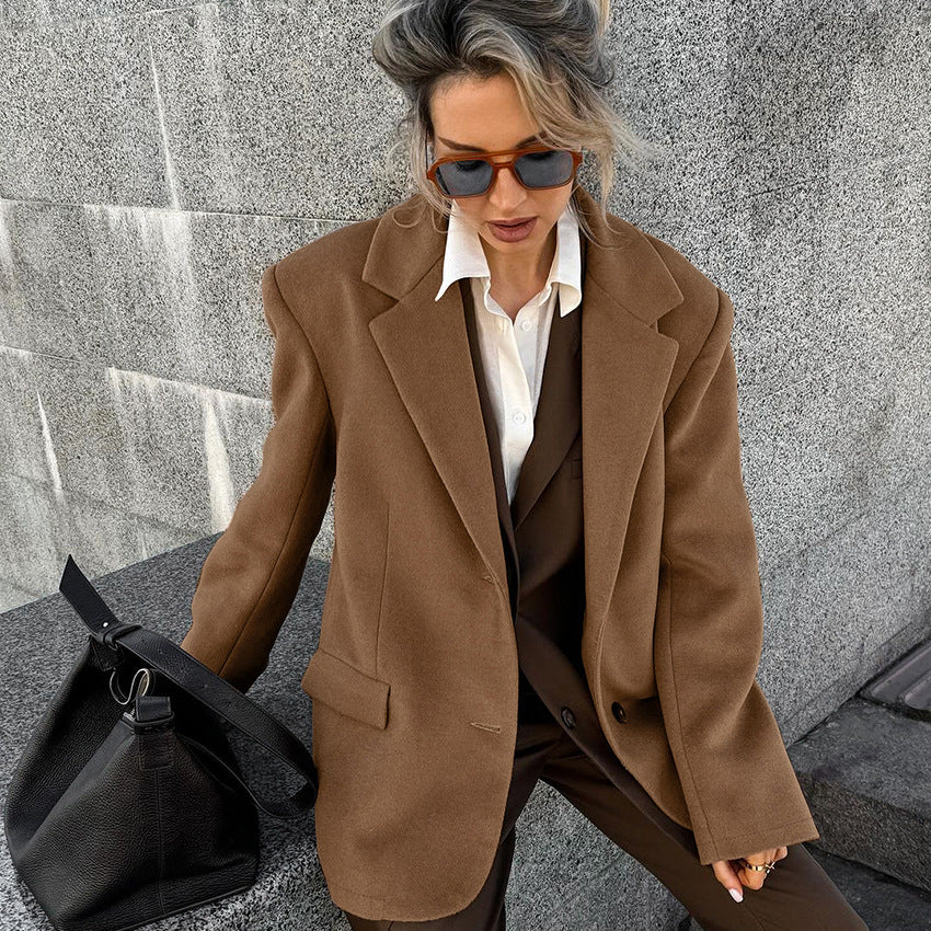 Dame Oversized Blazer lavet af højkvalitets stof med moderne snit og elegante detaljer Stilla