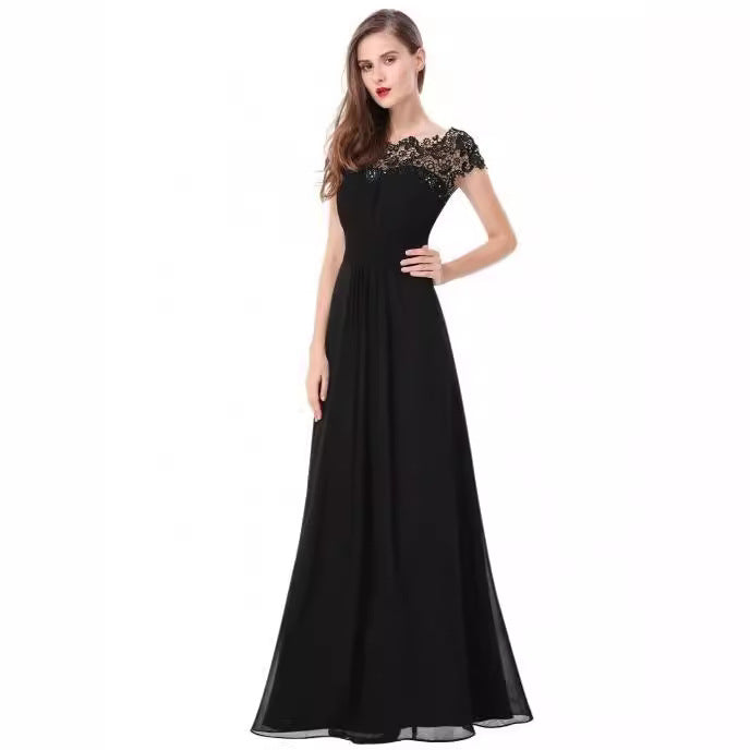 Dame Elegant Maxi Kjole med Blonde Top og Flydende Nederdel