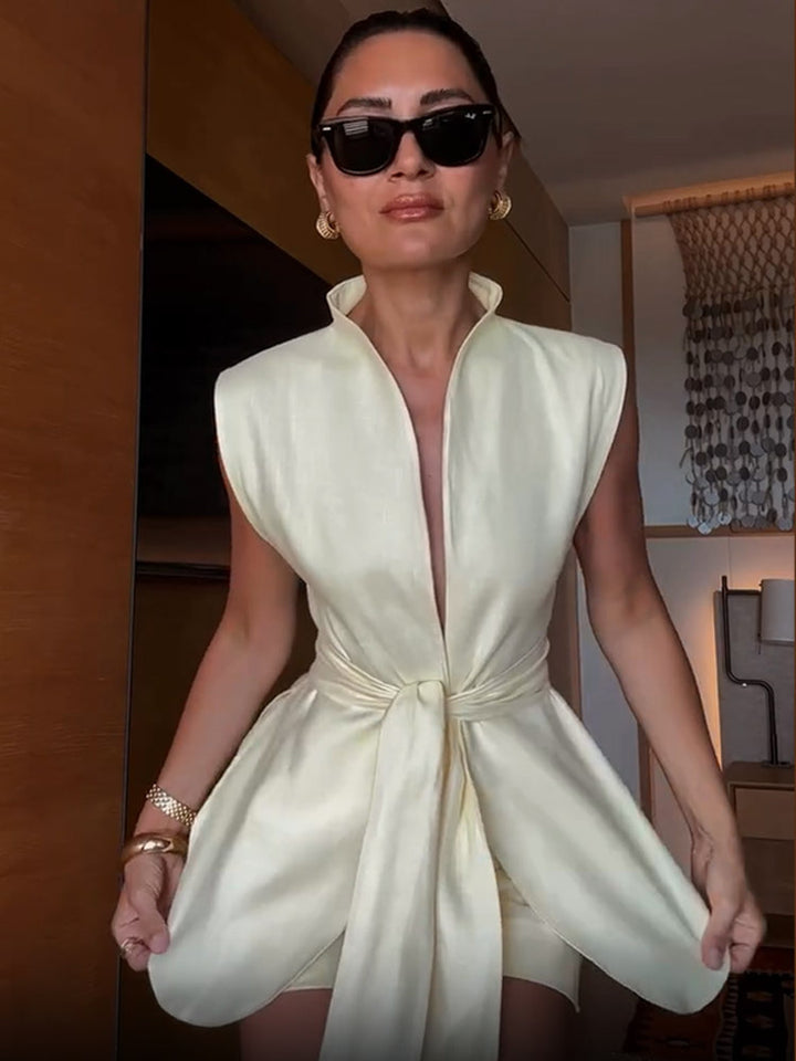 Dame jumpsuit med elegant indpakningsdesign og oversize lommer Stilla