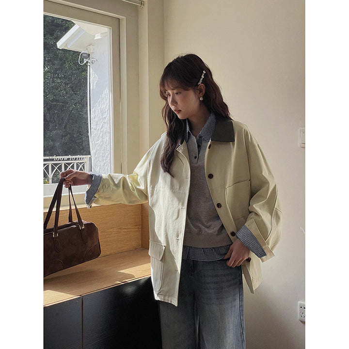 Dame mode oversized-jakke med kontrasthals og praktiske lommer Stilla