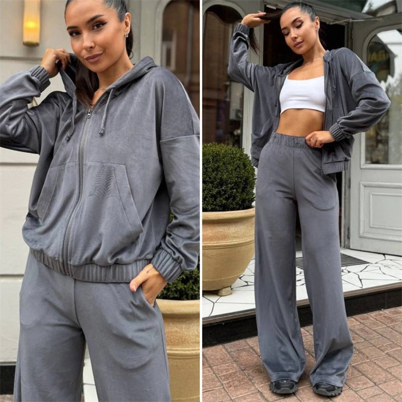 Kvindernes stilfulde sports loungewear sæt med blødt, hyggeligt stof og afslappet pasform Skovae