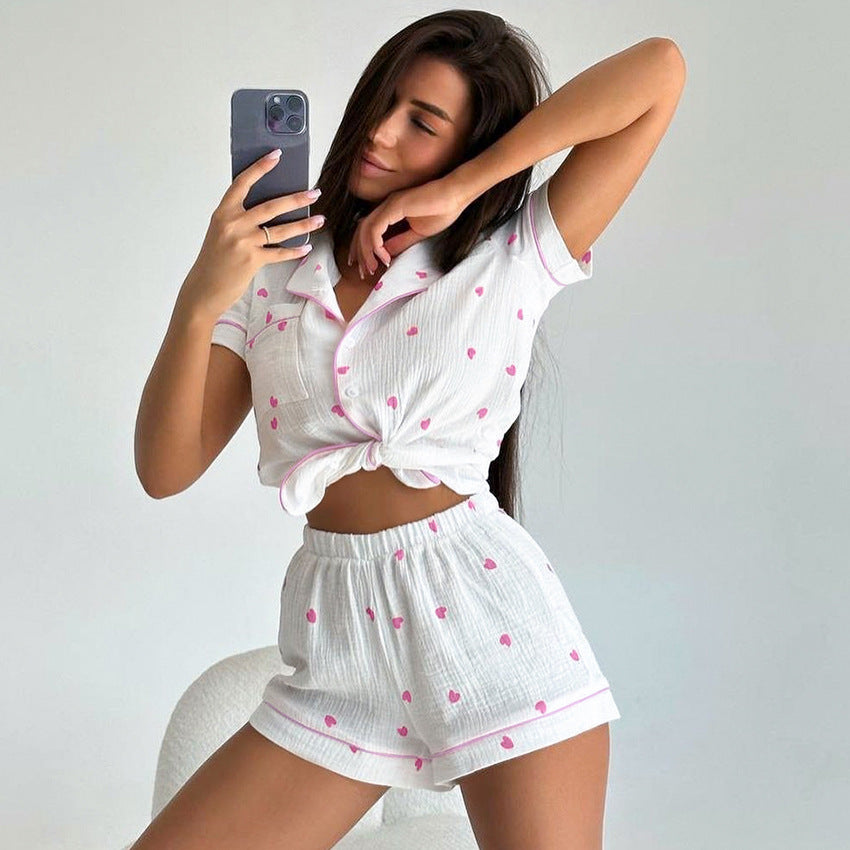 Dame kortærmet pyjamas-sæt med hjerte-motiver og elastisk talje Stilla