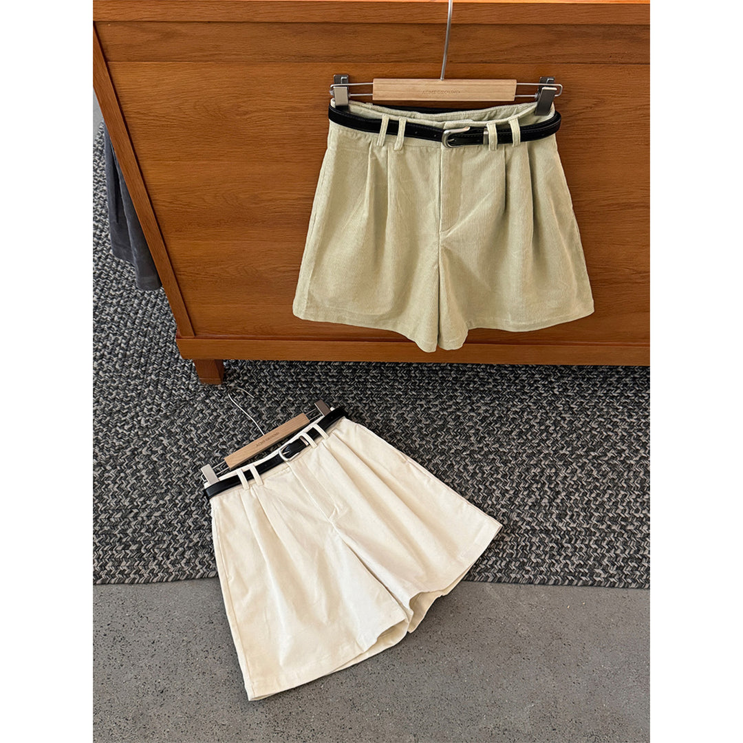 Dame løse shorts med elegant taljebælte og moderne plisser Stilla