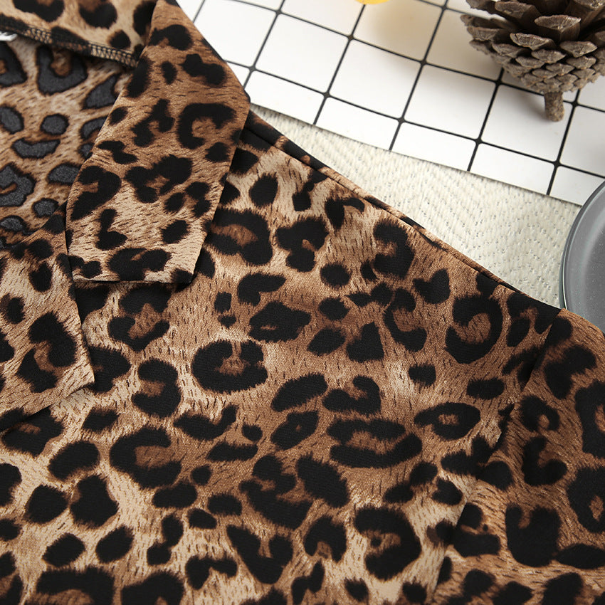 Dame kortærmet pyjamasæt med moderne leopardprint og elastisk belægning Stilla