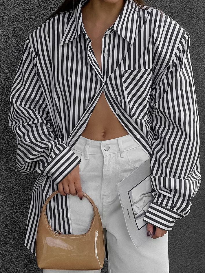 Dame Oversize Stribet Bluse i moderne stil med afrundet kant Stilla