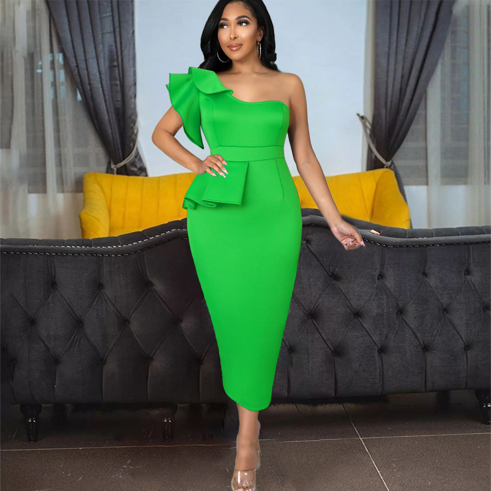 Damer Elegant One-Shoulder Kjole med voluminøst Ruffle Detalje Skovae