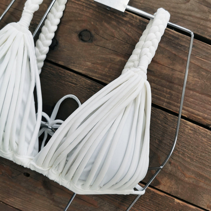 Dame bikini sæt med raffinerede ruffles detaljer og unikt stropdesign Stilla
