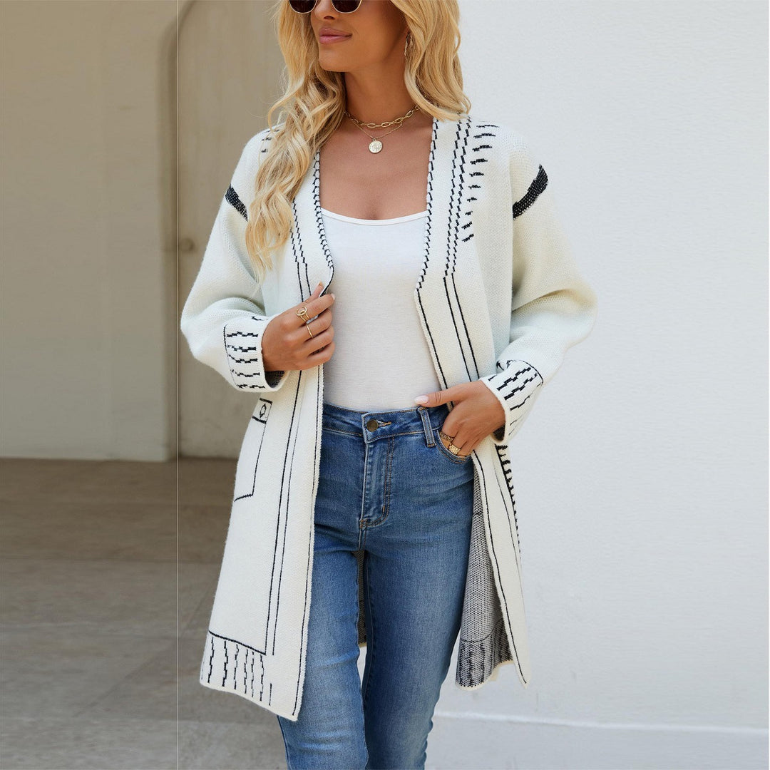 Kvinders cardigan med fashionabelt mønster og elegant V-hals Stilla