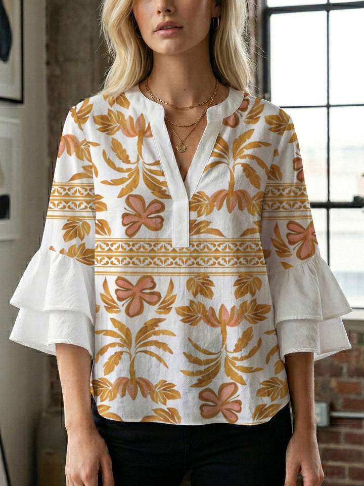 Dame afslappet bluse med flæseærmer og botanisk print Skovae