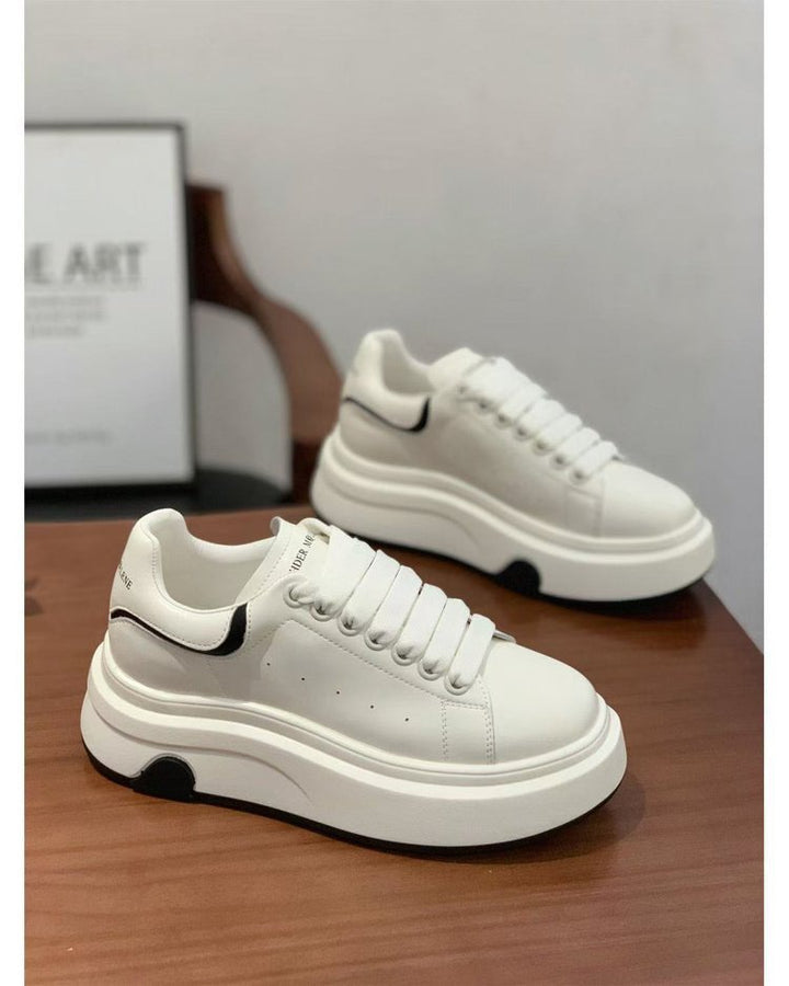 Dame Sneakers med tyk platform og elegante stropper Stilla