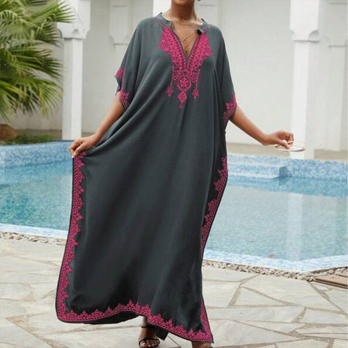 Dame Strandkaftan med kunstneriske broderier og sidelister Stilla