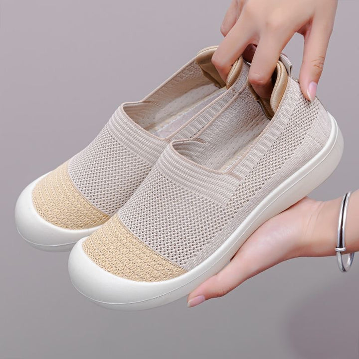 Dame Slip-On Sneakers med elastisk overdel og skridsikker sål Stilla