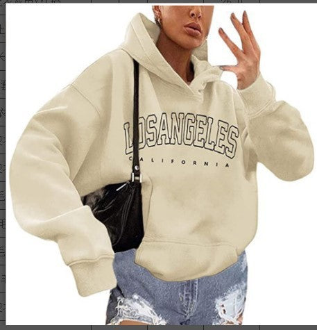 Damehoodie til kvinder med moderne Los Angeles print og løs pasform Skovae