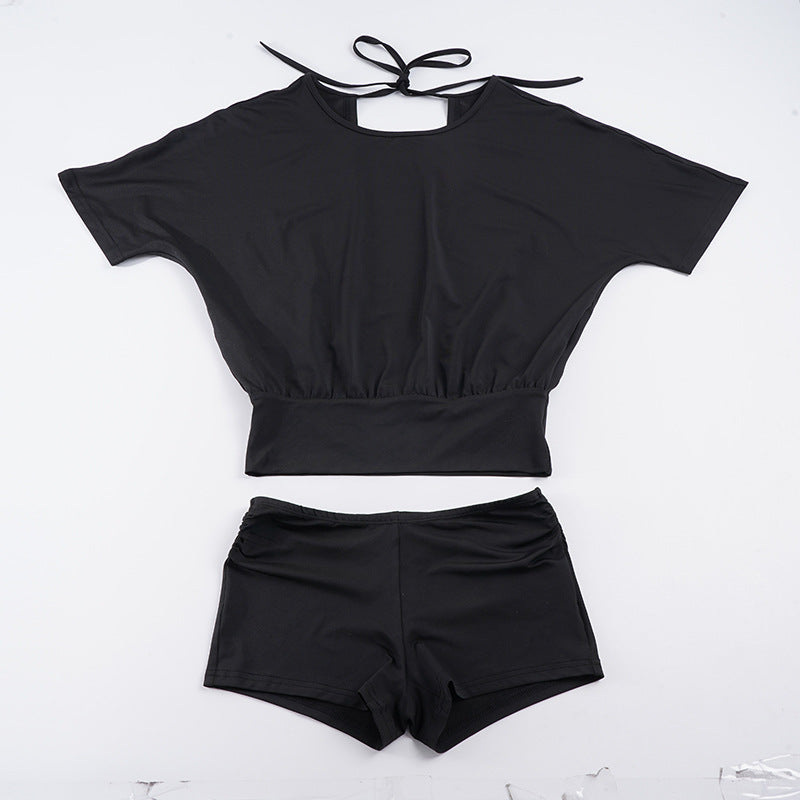 Dame Sporty to-delt sæt med oversized top og korte shorts Skovae