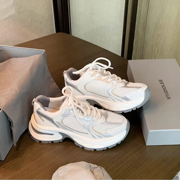 Dame Sporty Premium Sneakers med åndbart mesh-overmateriale og komfortabel dæmpning Stilla