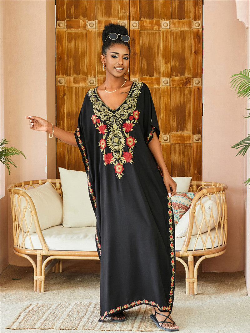 Dame Kaftan med kunstnerisk broderi og elegant V-udskæring Stilla