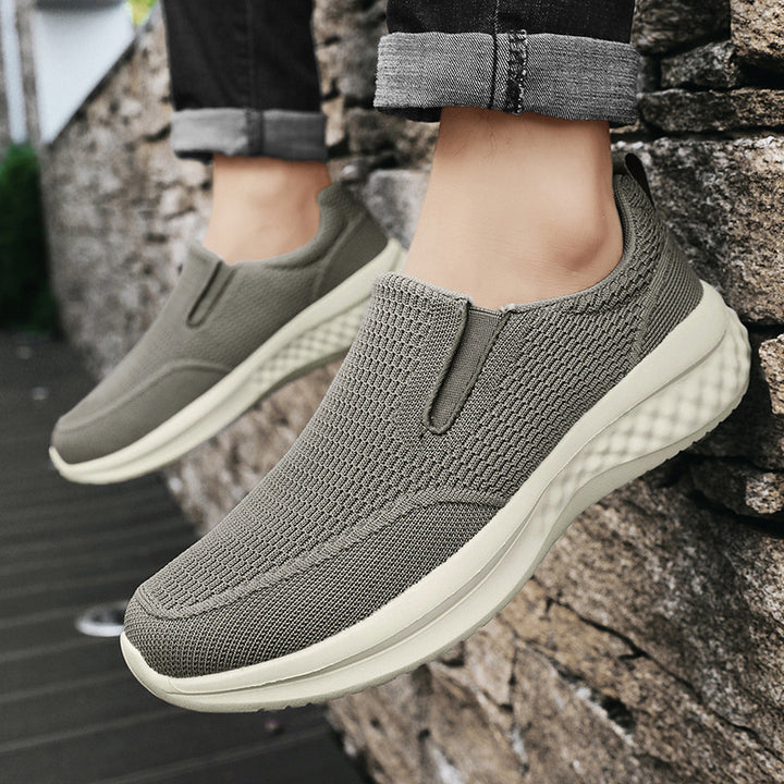 Unisex nan nahtløs slip-on sneakers med viskoelastisk indlægssål, fleksibel dæmpningssåle og åndbart strikoverdel Skovae