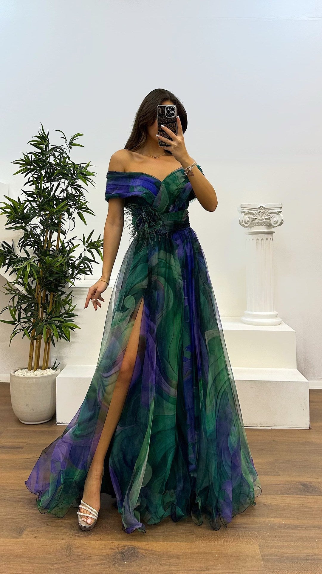 Damer Elegant Off-Shoulder Maxikjole med blomsterapplikationer og sidelæg Stiila