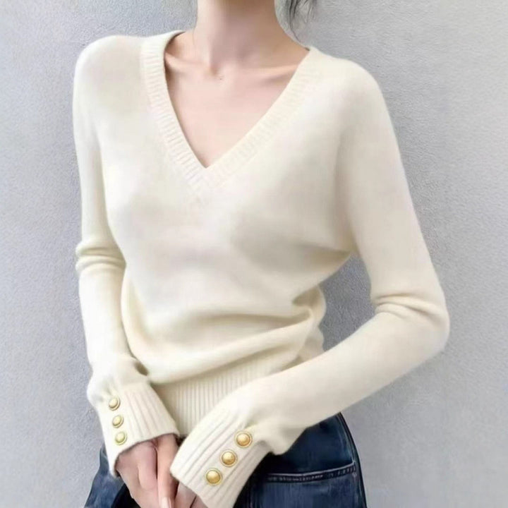 Dame fin V-hals sweater med elegante knapdetaljer Stilla