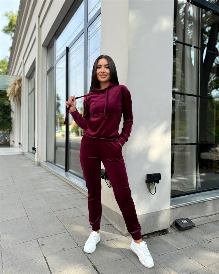 Kvinders loungewear sæt med hætte og elastisk taljeband