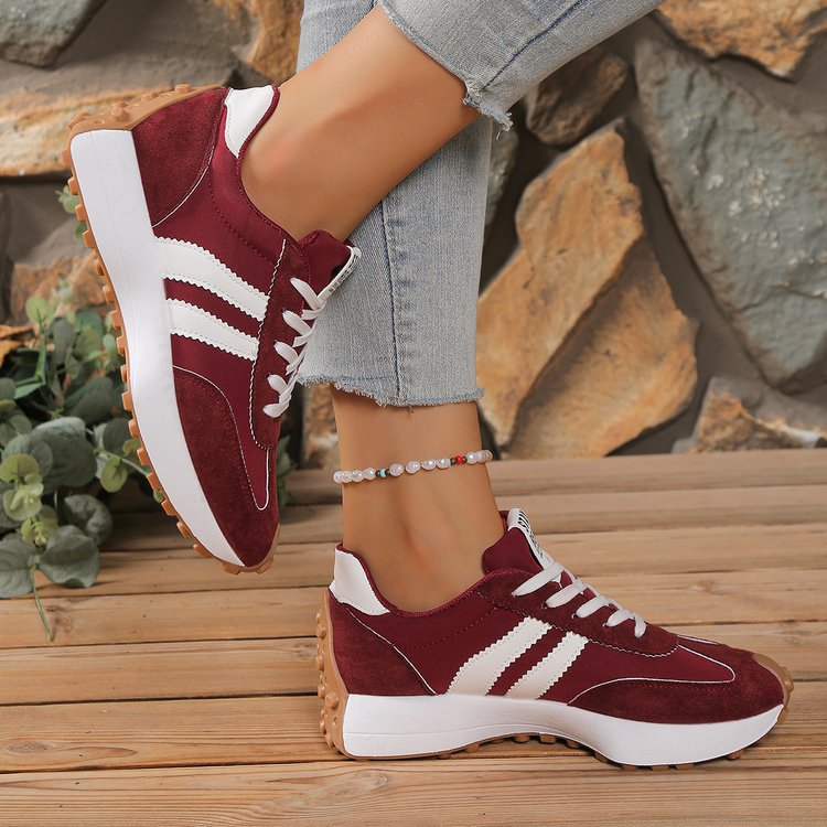 Dame nan retro-inspirerede plateausneakers i velourlæder-look med profileret gummisål Skovae