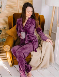 Dame natkjole sæt i luksuriøs velour med diskret satin-detalje Stilla