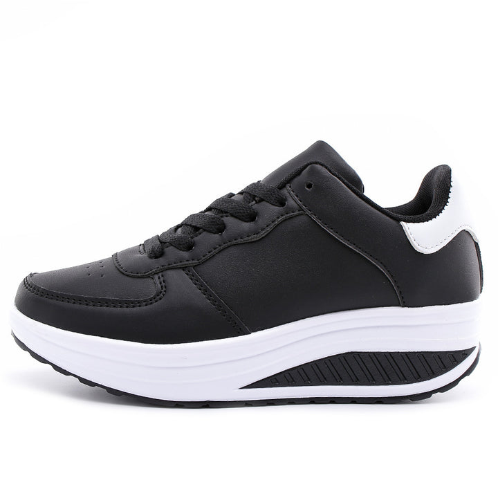 Dame nan støttende komfort sneakers med kileformet dæmpningssål og perforeret forreste kappe Skovae