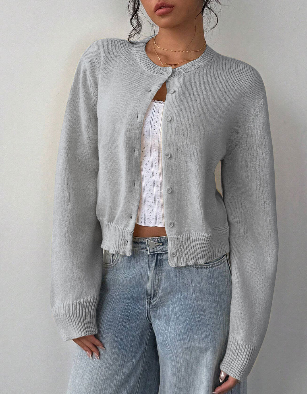 Kvinders cardigan med fin ribbet tekstur og knapdesign Stilla