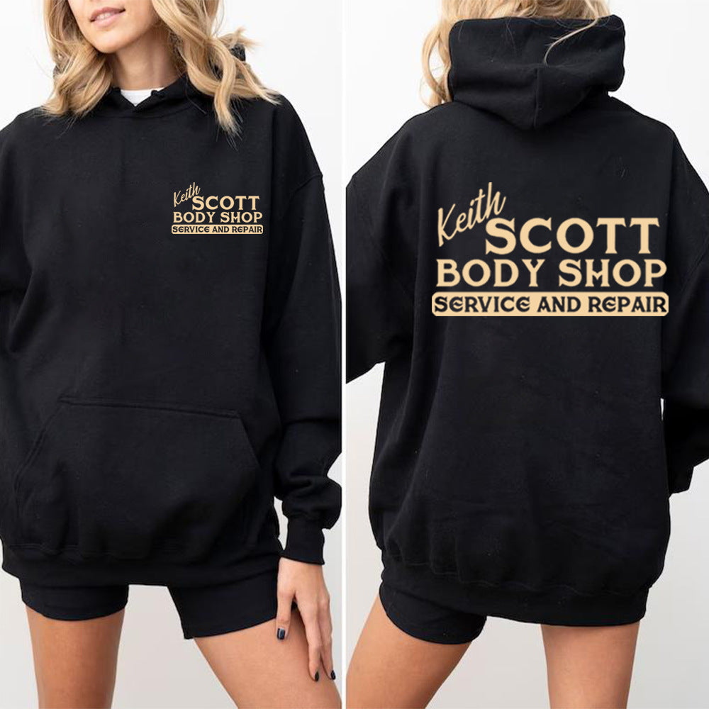 Kvinders hoodie sweatshirt med kreativt print og blødt fleece materiale Skovae