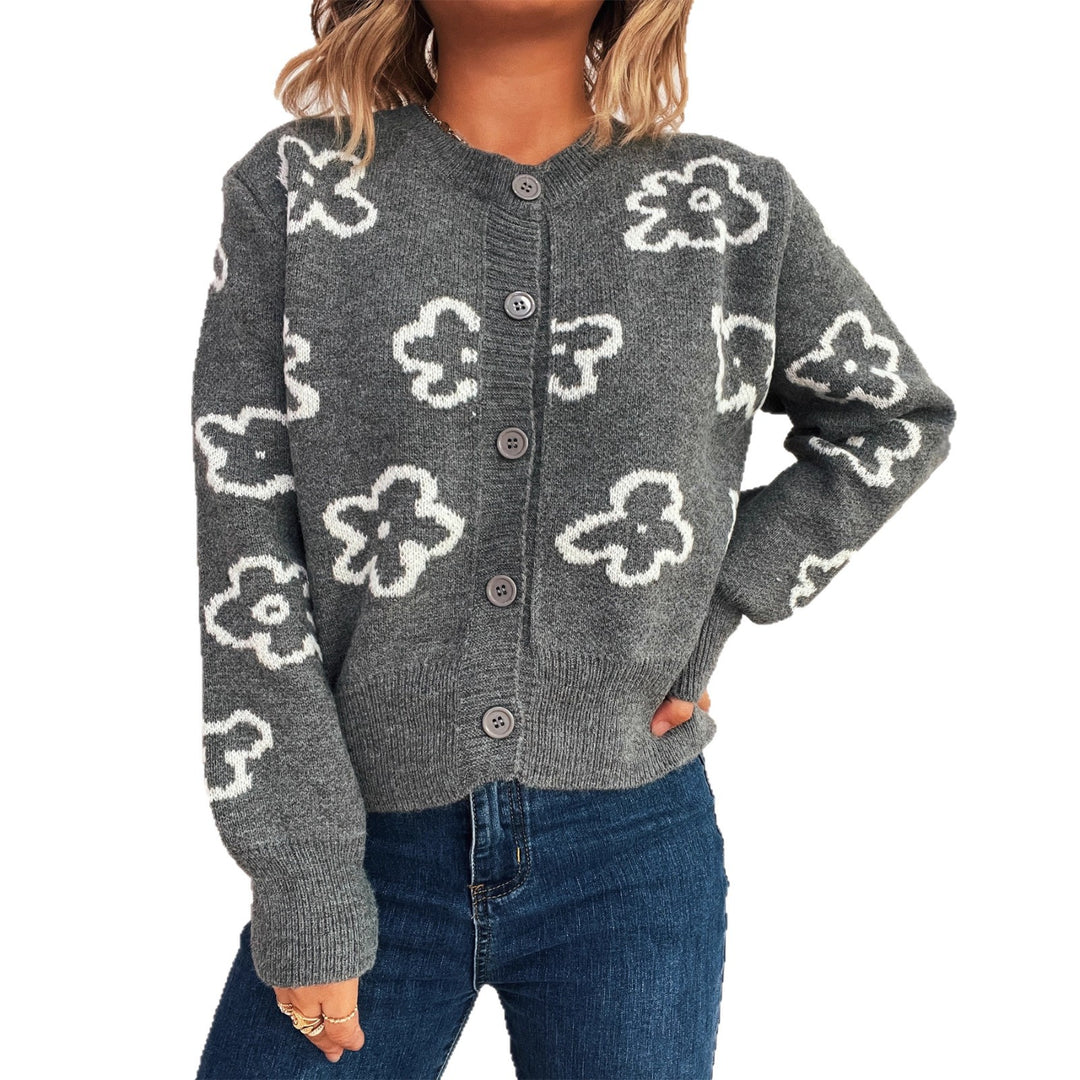 Kvinders cardigan med blomsterdesign og knapdetaljer Stilla