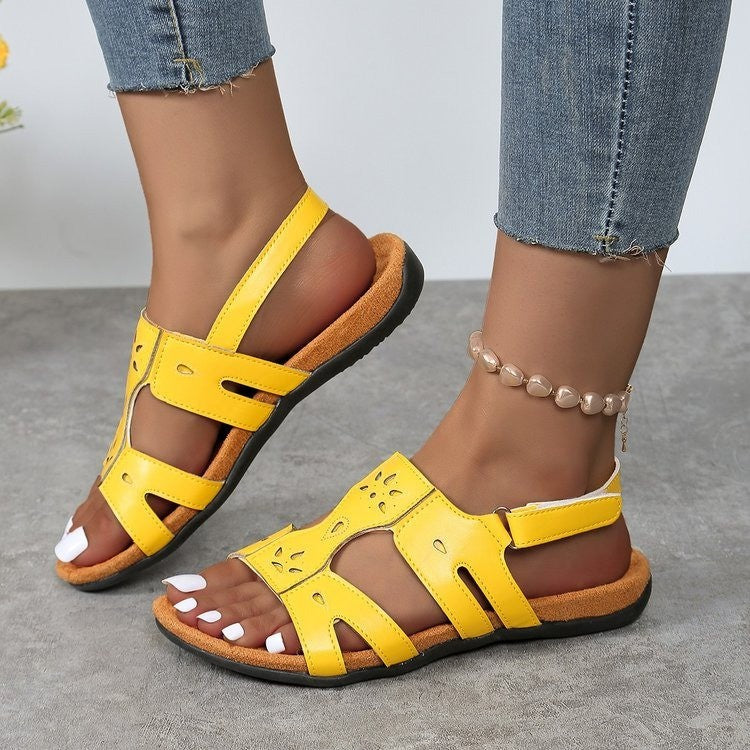 Dame Komfortable Riemchen-sandaler med elegant perforering og justerbar rem Stilla
