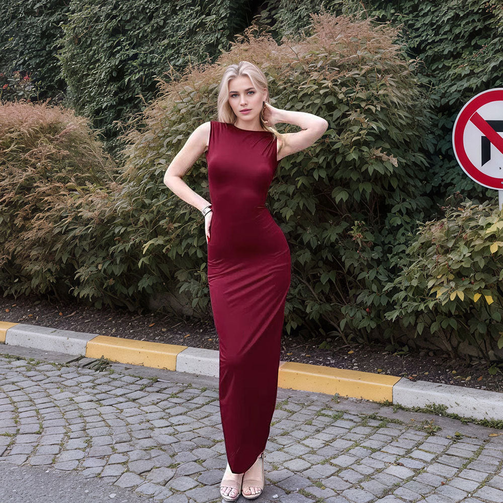 Dame maxi kjole med elegant, figursyet snit og høj slids Stilla