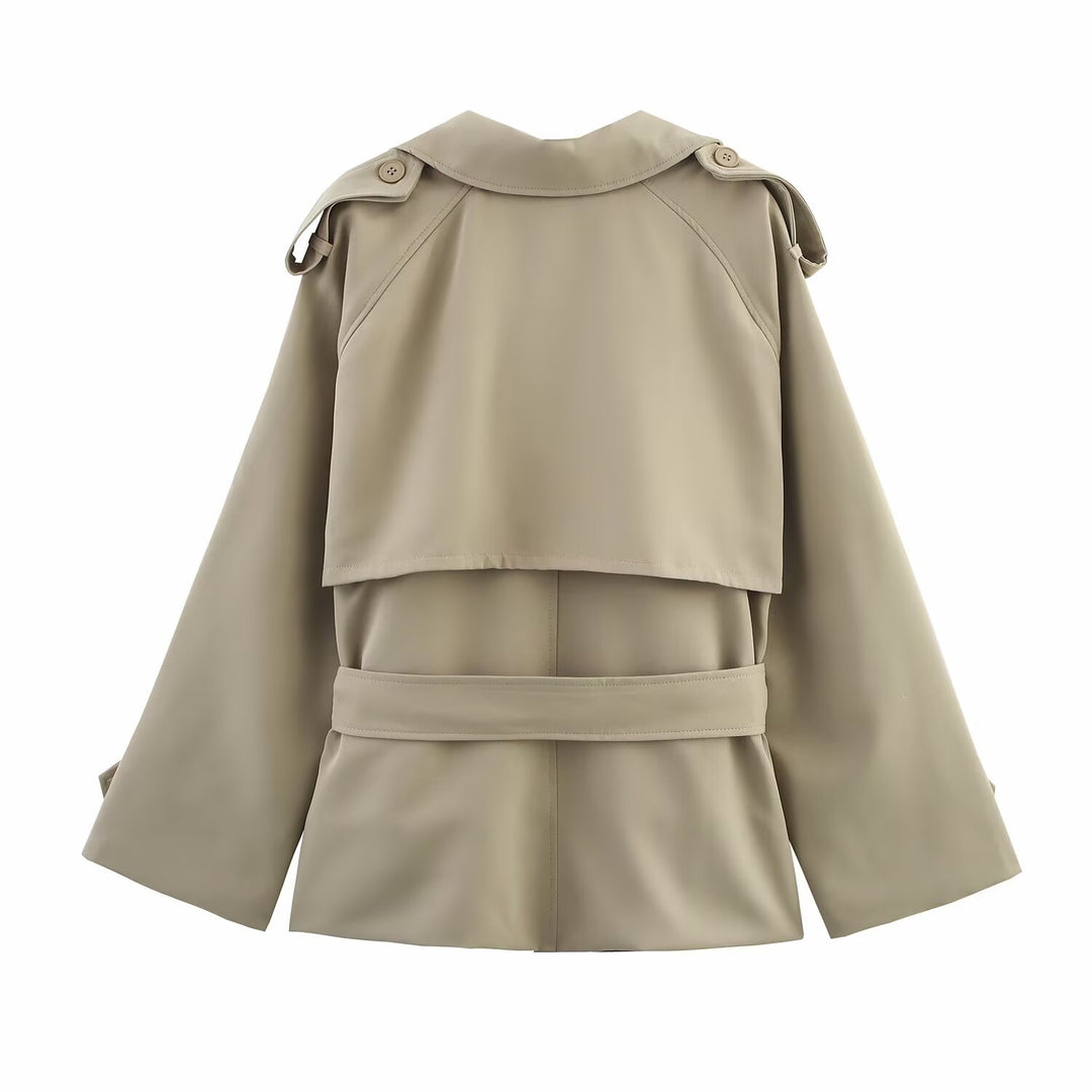 Dame fashion trenchcoat med bred krave og praktiske lommer Stilla