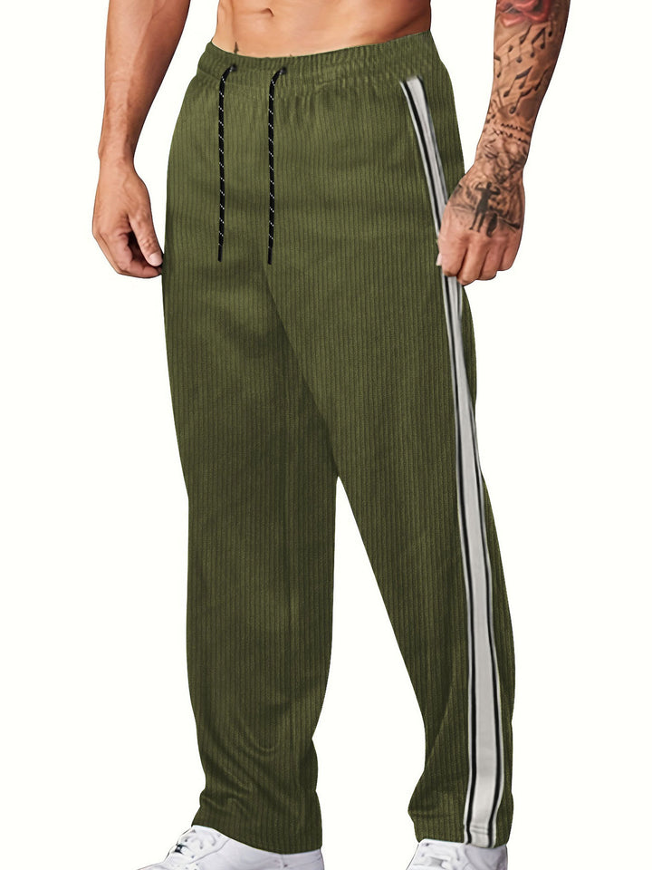 Herren nan ribbet Relax-Joggingbukser med bred ben, siden piping og elastisk snørebånd Skovae