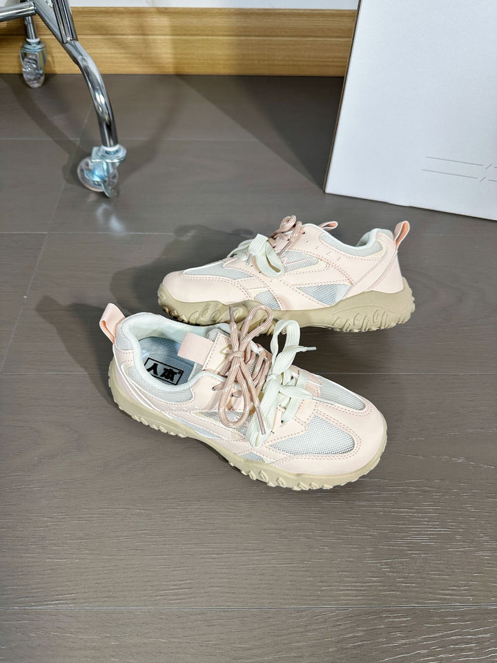 Dame Sporty Sneakers med innovativt dæmpningssystem og åndbar overfladestruktur Stilla