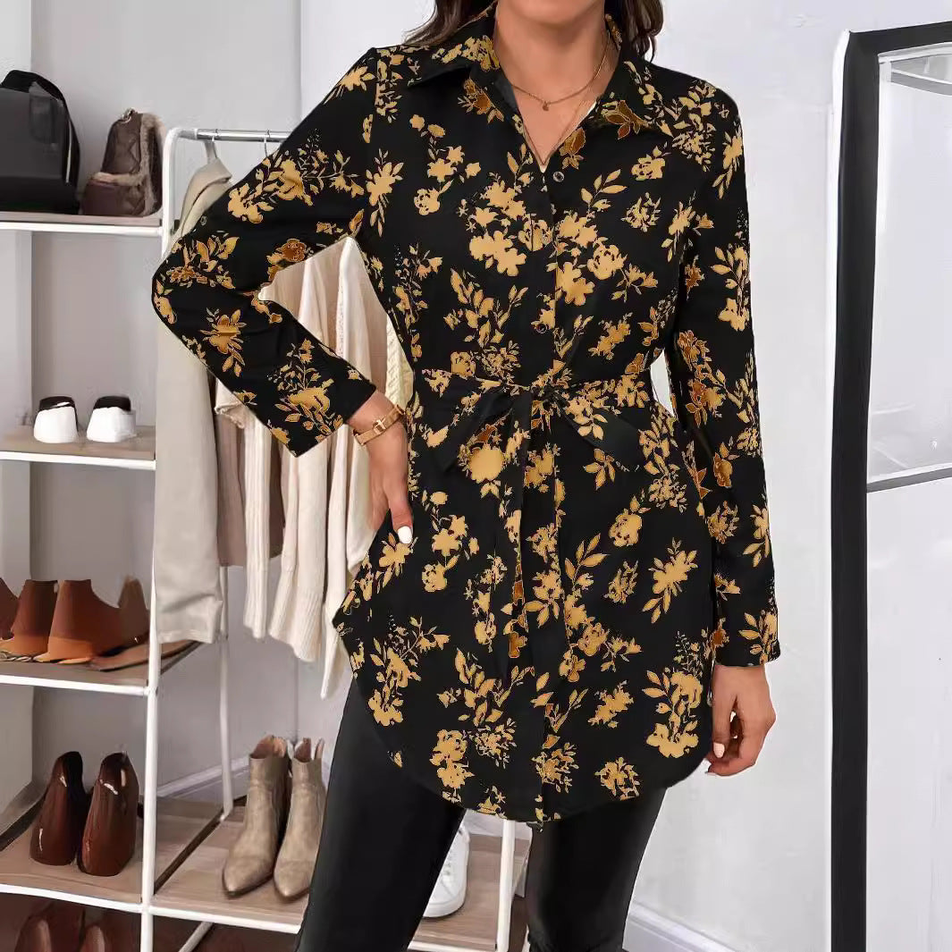 Damer nan løse skjorte bluser-tunika med blomsterprint, bælte og oprullede ærmer Skovae