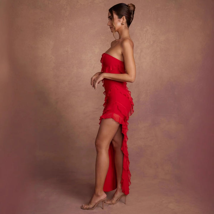 Dame Off-Shoulder Minikjole med asymmetrisk volangkant Skovae
