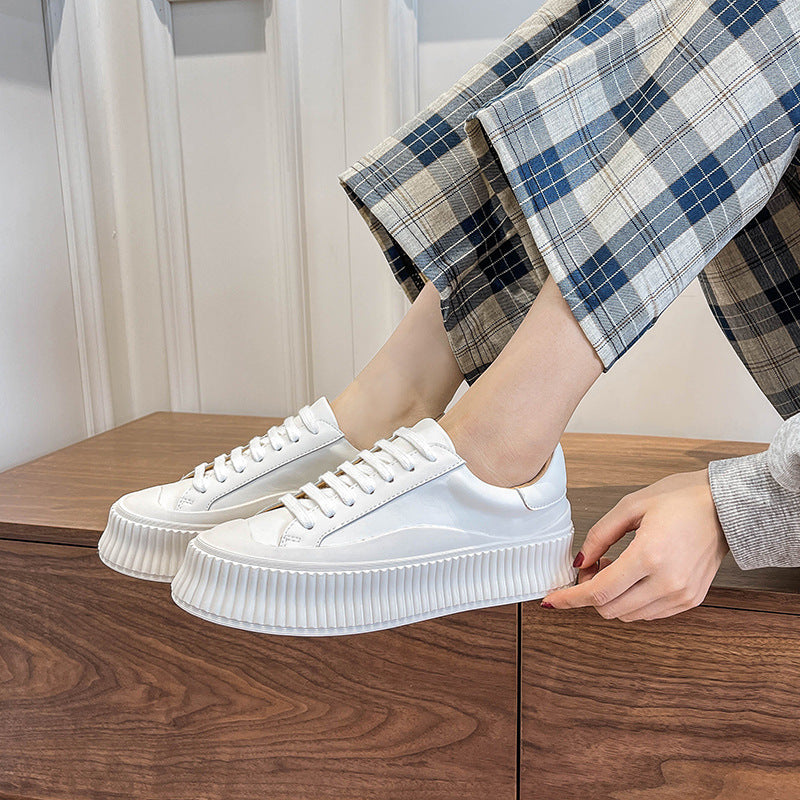 Dame Sneakers med platformrelaterede riller fra Stilla