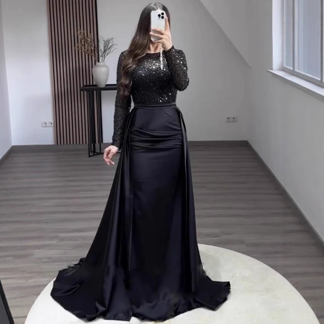 Kvinder Elegant Aftenkjole med Glitter Detaljer og Flydende Stof