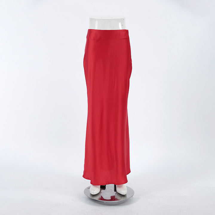 Dame elegant Maxikjole lavet af flydende satin med svingende kant Stilla