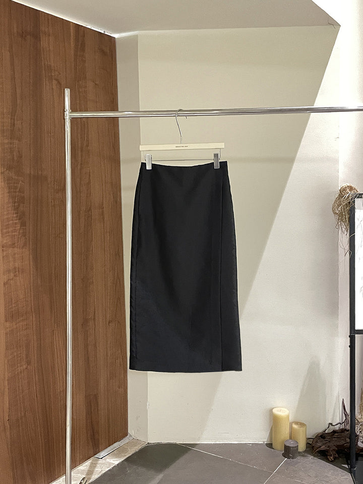 Dame elegant, smalt skåret nederdel lavet af kvalitets satin Stilla