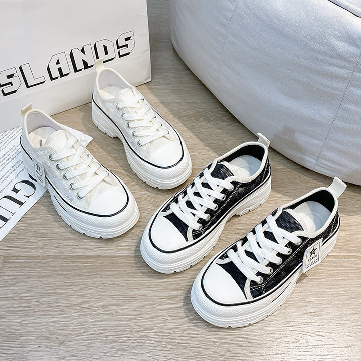 Dame Chunky Sneakers med struktureret overmateriale og skridsikker profileret sål Stilla