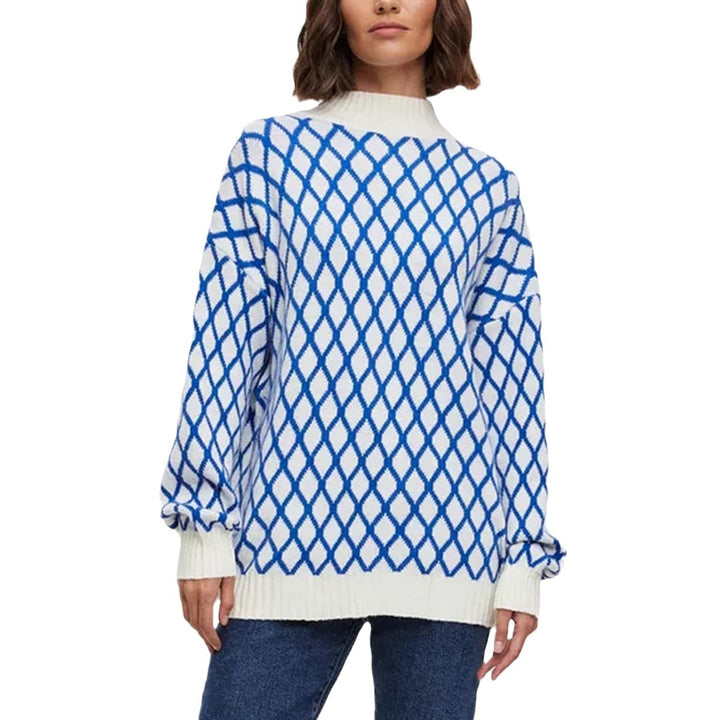 Kvindernes strikkede sweater med moderne diamantmønster og innovativt snit Stilla