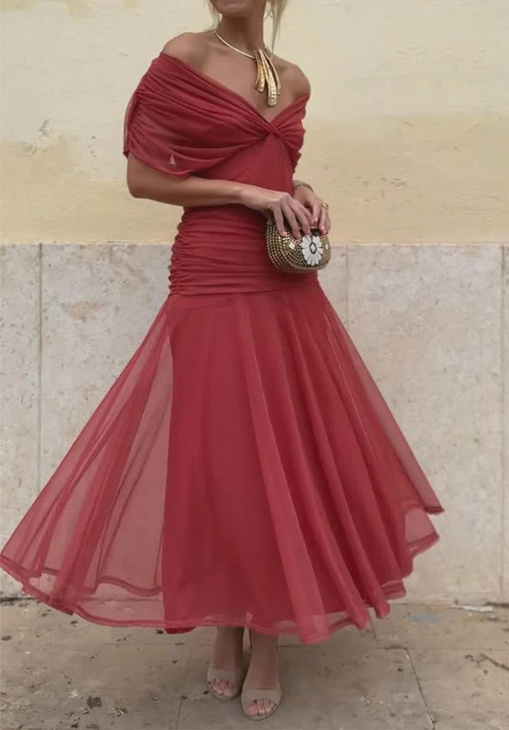 Dame nan flydende aftenkjole med gennemsigtigt chiffon-capelet, V-hals og taljeret drapering Skovae