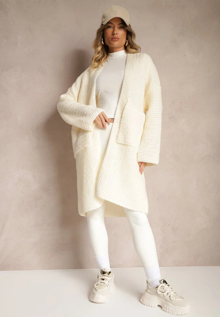 Kvinders oversized cardigan med dyb V-hals og praktiske lommer Stilla