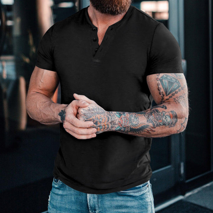 Herrer kortærmet Henley T-shirt med moderigtig krave og praktisk knapdesign Stilla