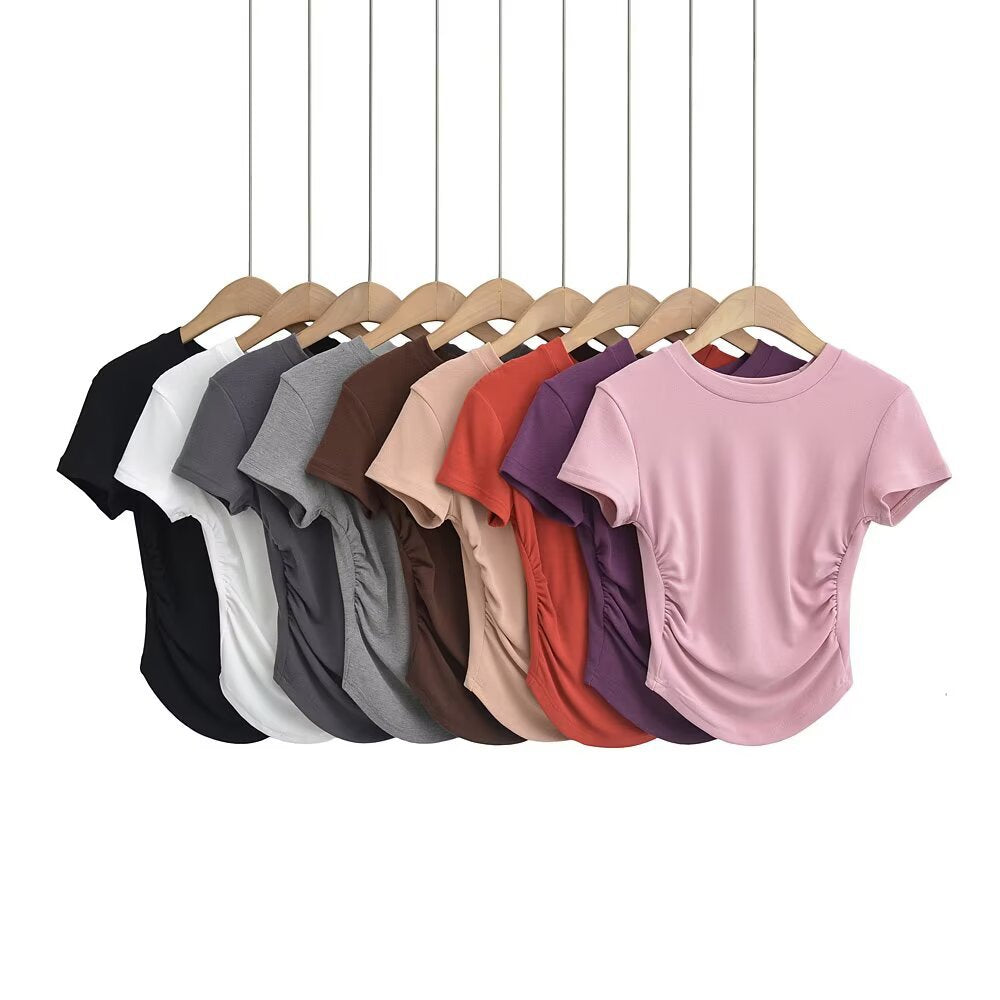Dame Sporty T-shirt med moderigtig flæse design og figursyet snit Stilla