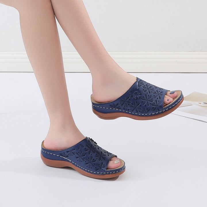 Dame Clogs med florale detaljer og ergonomisk fodseng Stilla