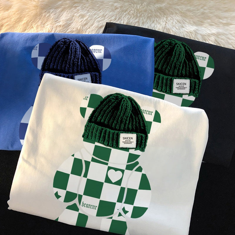 Dame T-shirt med legende bjørnemotiv og moderne grafikdesign Stilla
