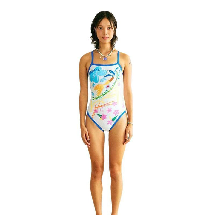 Dame one-piece badedragt med kreativ grafisk design Skovae